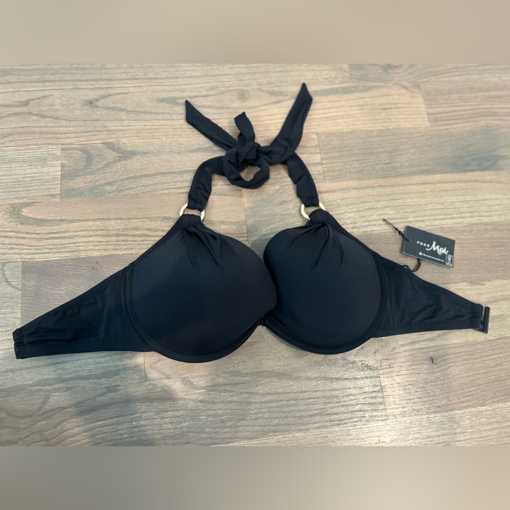 Elegant Black Halter Bikini NWT